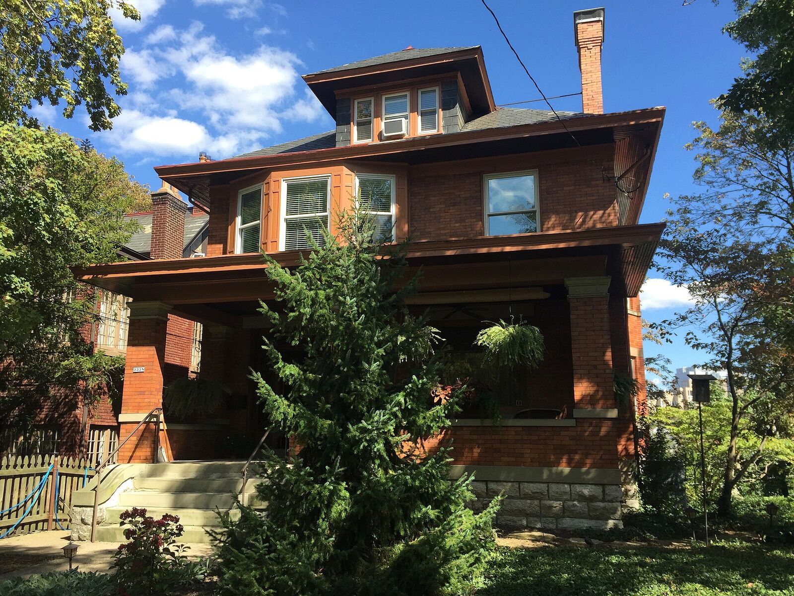 A foursquare house on Bishop Street in Clifton, Cincinnati.